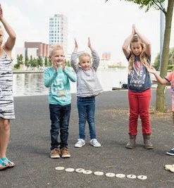 BS Toys Moves! Spill 9 BS Toys Moves! Spill -icewarehouse shop GA264 4031 3a